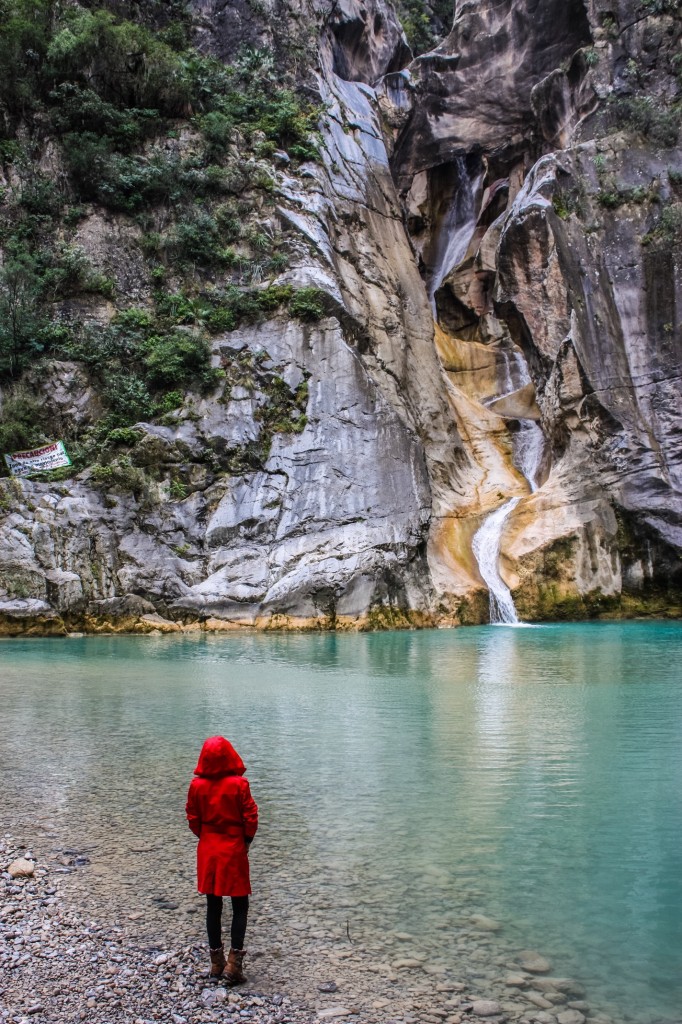 Anette Morgan Cabin Weekend Life Mexico red riding hood nature
