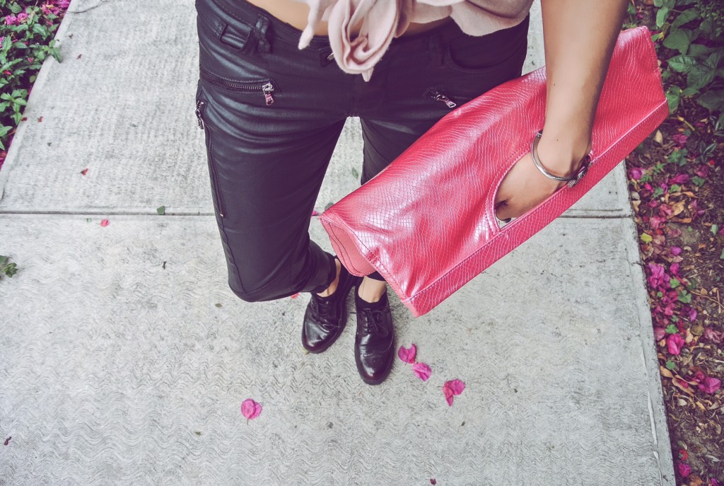 Anette Morgan Mexican Vegan Blogger in SPGG Spring Roses Shoeselfie Zara Nine West Pull & BEar