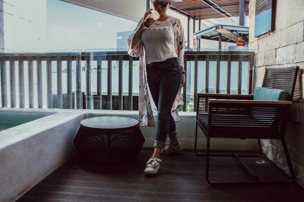 Anette Morgan Vegan Mexican Blogger Yoga Hyatt OOTD