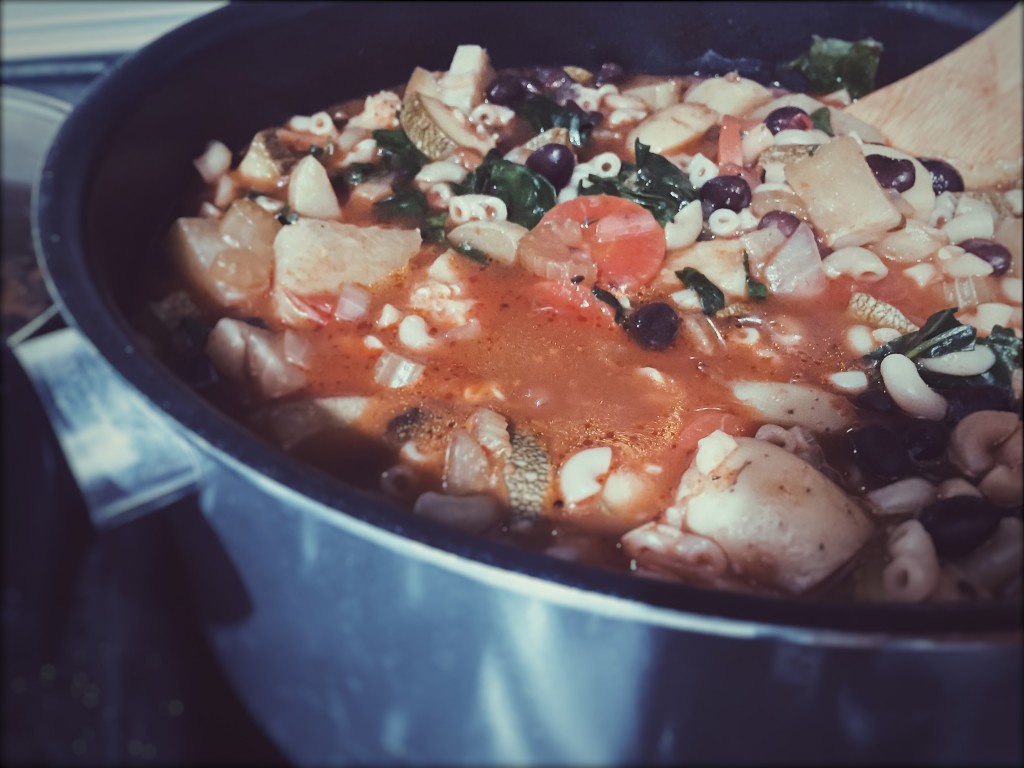 Anette Morgan Vegan Wellness Mexico Blog Minestrone Soup 
