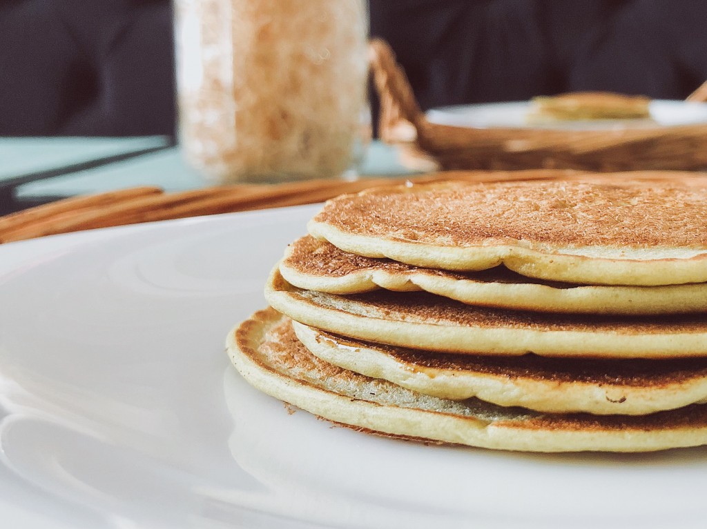 ANETTE MORGAN WELLNESS AND LIFESTYLE BLOG MATCHA PROTEIN HOTCAKES HOMEMADE 